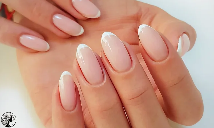 With sculpted tips, the standard French manicure takes on a more contemporary look