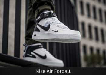 Nike Air Force 1